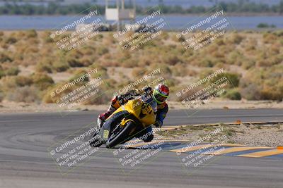 media/Oct-08-2023-CVMA (Sun) [[dbfe88ae3c]]/Race 3 Amateur Supersport Middleweight/